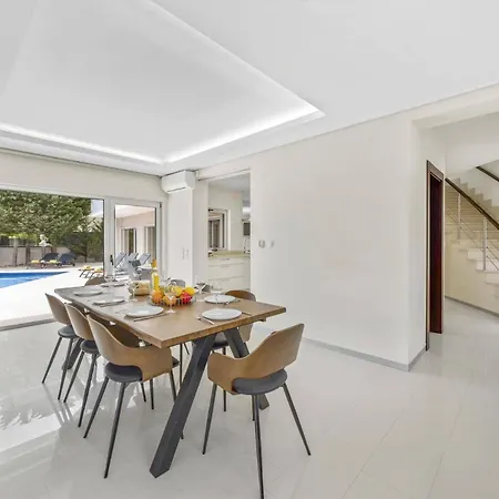 Caripira By فيلة