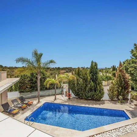 Caripira By فيلة *