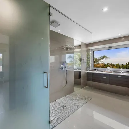 فيلة Caripira By *