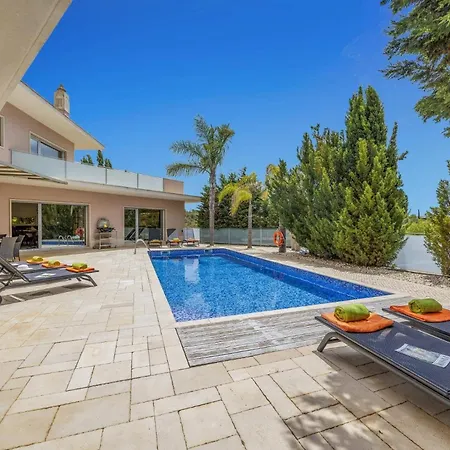 فيلة Caripira By البوفيرا